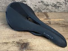 fi'zi:k fizik ALIANTE R1 OPEN サドル - メルカリ