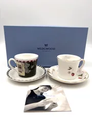 未使用保管品　WEDGWOOD ウェッジウッド　マンハッタン ワイルドストロベリー　デミタスカップ＆ソーサー　2客セット　箱付き