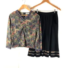 ミラショーン mila schon セットアップ トップス フレアスカート 花柄 Vネック フリル 裏地付き 日本製 黒 深緑系 42サイズ 978371