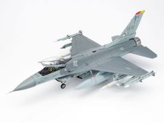 61098 1/48 ロッキードマーチンF-16CJ」[ブロック50]ファイテングファルコン