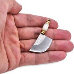 B) (スタイル 重量はわずか8グラム 鞘付き とても可愛い 装飾品 ペンダント ステンレス鋼 ネックナイフ アウトドアナイフ キャンプナイフ 超ミニシースナイフ