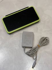 NEW Nintendo 2DS LL JAN-001 初期化済み ブラック ライム 本体 充電器