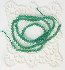 グリーンアベンチュリン　ラウンドカット　多面カット3mm 1連：40cm