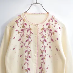 60〜70s Embroidery designボタニカル フラワー刺繍 デザイン クロシェトリム ウールニットカーディガン アイボリー ピンク ヴィンテージ ビンテージ 古着 レディースXS相当