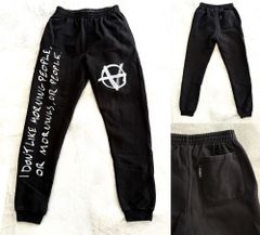 アナーキーロゴ スウェットパンツ 黒 - メルカリ