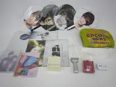  中古品 NEWS 小山慶一郎 のみ LIVE TOUR 2015 WHITE 他 うちわ パンフレット ペンライト Blu-ray 等 グッズセット