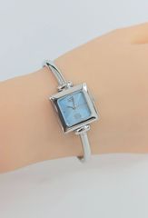 稼働 DAMIANI 腕時計 クォーツ ブルー文字盤 レザーベルト レディース 