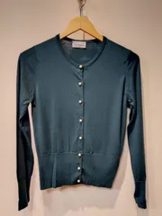 M20　JOHN SMEDLEY　ジョンスメドレー　トップス　カーディガン　深緑　パールボタン　薄手　ウール100%　お家で洗濯可　Ｓサイズ