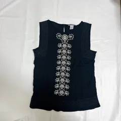 美品　H&M エイチアンドエム レディーストップス サイズ34 SS ブラック ノースリーブ 刺繍柄 おしゃれ 可愛い カジュアル レース