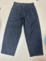 ユニクロ ブラックジーン L (新品)