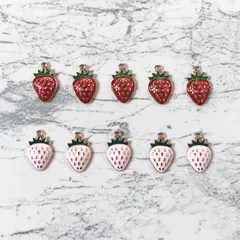 10個セット いちご 苺 チャーム レッド ピンク