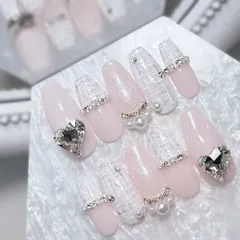 ネイルチップ ネイルパーツ ネイルチップオーダー ワンホンネイル 韓国ネイル ツイードネイル 冬ネイル 白ネイル グレーネイル ちゅるんネイル ハートネイル 推しネイル オタクネイル 推し活 ハンドメイド スナ系 量産型 地雷 卒業式  成人式 ウエディング