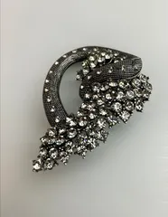 ヴィンテージ 大ぶり 滝のような輝き スパイラルブローチ