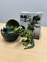 恐竜フィギュア　グリーン＆ブラック