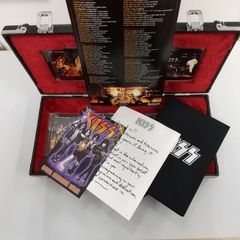KISS CD KISS BOX 地獄のギター・ケース 鍵無し KISS CD KISS BOX 地獄のギター・ケース 鍵無し - メルカリ