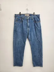 リーバイス レギュラーフィット デニムパンツ