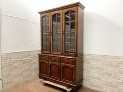 ■カリモク karimoku コロニアルシリーズ 食器棚 飾り棚 カップボード 収納棚 水屋 カントリー アンティーク 昭和 定価約37万円(畑1154)