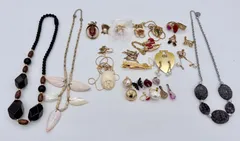 【まとめ売り✨】イミテーションアクセサリー 28点セット ネックレス 指輪 イヤリング ブローチ タイピン ヴィンテージ風 ジャンク品 リメイク素材にも💍