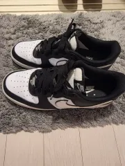 ナイキ エアフォース1 07' ブラック/白 スニーカー