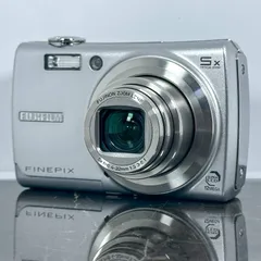 【極美品】FUJIFILM FinePix F100fd シルバー　ストラップ付 極美品】FUJIFILM FinePix F100fd シルバー ストラップ付 FUJIFILM