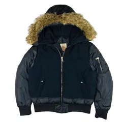 美品★MONCLER・モンクレール MUSCADE メンズ ブランドアイコンワッペン フード リアルファー レイヤード付き ナイロンウールコンビ ダブルジップ ダウンジャケット(1)メンズダウンジャケット 秋冬物 カジュアル ジャケット ブランド