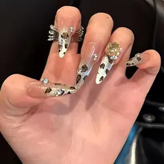 Liberte555 ネイルチップ ヒョウ柄 ギャル 子供 付け爪 長い 地雷系 明日届く 黒 可愛い キラキラ シール コギャル グッズ (マルチカラー6,  ロング)