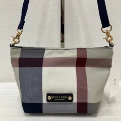 5872　良品　BLUE LABEL CRESTBRIDGE　ブルーレーベルクレストブリッジ ショルダーバッグ　クロスボディ　肩がけ　斜めがけ　ミニバッグ　小さめ　ノバチェック　チェック柄