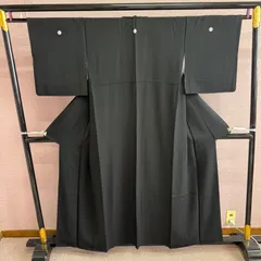 黒紋付　黒　着物　五つ紋　袷　正絹　リサイクル着物　h-791