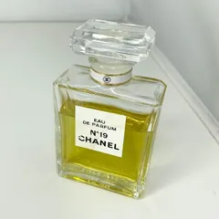 CHANEL N°19 シャネル N19 オードパルファム　香水　50ml　残8割程度