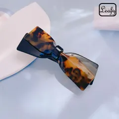 べっ甲風のデザインがオシャレなキュートなリボン型のバレッタ　 サイドのまとめ髪や、ハーフアップ、ポニーテールにも　セレブ　ヘアアクセサリー　まとめ髪　結婚式　パーティー　お呼ばれ　ヘアアレンジ　ヘアクリップ　バンスクリップ　プレゼント　ha0117ad