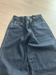 ユニクロ ジーン ワイド ストレート 23