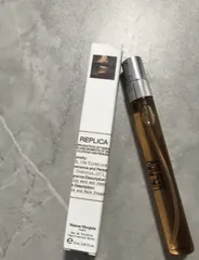 新品未使用 メゾンマルジェラ レプリカ オードトワレ バイザファイヤープレイス10ml