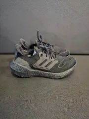 アディダス ウルトラブースト ブラック スニーカー