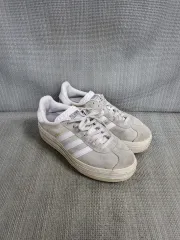 2026年最新】アディダスレディース厚底スニーカーの人気アイテム