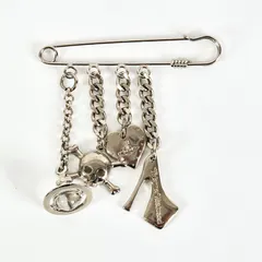 2025年最新】viviennewestwood ブローチの人気アイテム - メルカリ