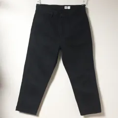 32/UNIQLO U(ユニクロユー) ブラック テーパードフィット デニム/32-1577