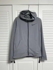 ナイキ トレーナー ジップアップ