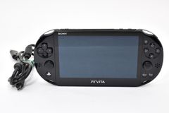 【完動品】PS Vita PCH-2000 ZA11 ブラック 軽量スリム設計＆長時間バッテリー！動作確認済◎名作ゲームに最適