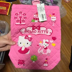 クラシック Sanrio HELLO KITTY キルティング ポーチ ポケット