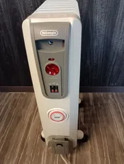 【K-1708】デロンギ DeLonghi ヒーターh770812efsn-gy キャスター付き 動作確認済み