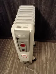 【K-1709】デロンギ DeLonghi ヒーターh770812efsn-gy キャスター付き 動作確認済みのサムネイル