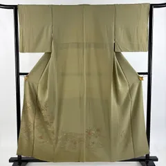 付下げ 身丈157cm 裄丈64cm M 袷 椿 雲文 刺繍 ぼかし 鶯色 正絹 秀品 【中古】