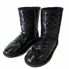 アグ オーストラリア UGG australia ブーツ クラッシック ショート エナメル キルティング W CLASSIC SHORT 23.0cm 黒 ブラック US 6 くつ 靴 シューズ