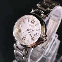 744-2　極美品　CITIZEN　シチズン　XC　クロスシー　ホワイト　シルバー　ゴールド　箱付き　ソーラー　充電式　エコドライブ　ecodrive　レディース　lady's　女性　腕時計　watch　H240-T019072