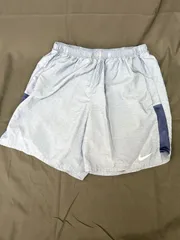 ショートパンツ　ナイキ