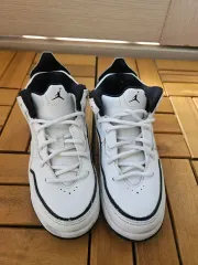 ナイキジョーダン キッズ スニーカー