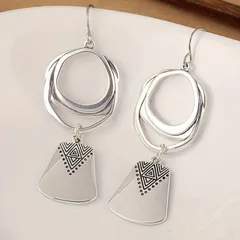 個性的 ピアス ボヘミアン ヴィンテージ 銅 シルバー ジオメトリ サークル ダングル ドロップ イヤリング レトロ ホロー ラウンド デザイン