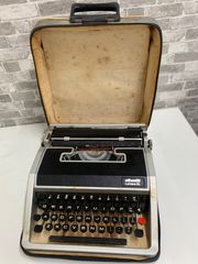 オリベッティ アンティークタイプライター - メルカリ