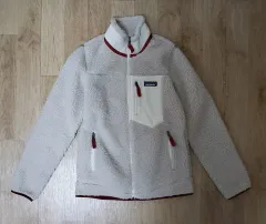 パタゴニア(ほぼ新品) フリース ジャケット 出品
