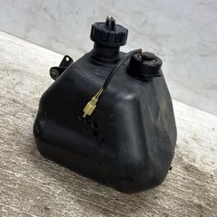 SUZUKIアドレスV50年料タンク、燃料ポンプ - メルカリ